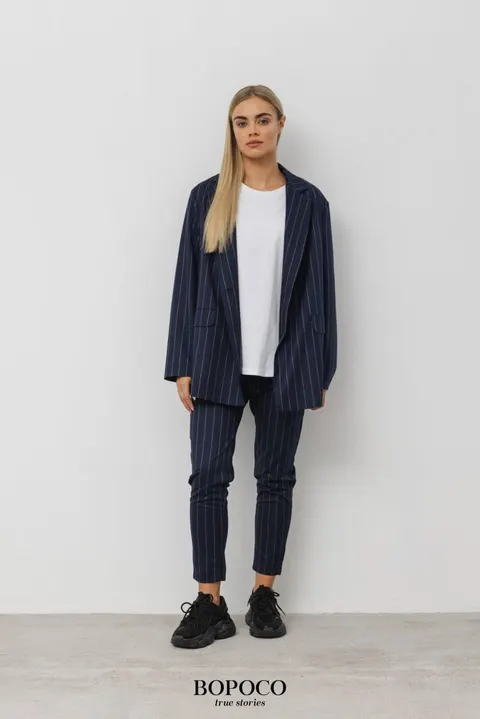 Spodnie GRANATOWE w paski -50%