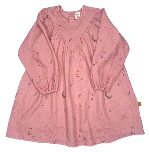 Sukienka 200-24 MUSLIN DRESS CONSTELLATION / PINK - GOTS