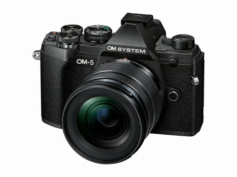 Aparat OM SYSTEM OM-5 + ED 12-45 mm f/4 PRO | Czarny