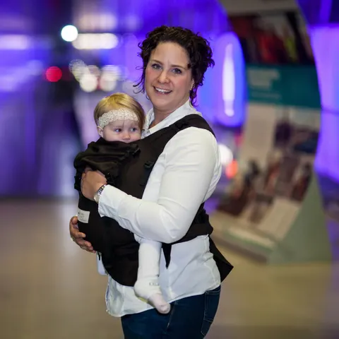 Storchenwiege BabyCarrier SLIM choco - nosidło wiązane regulowane
