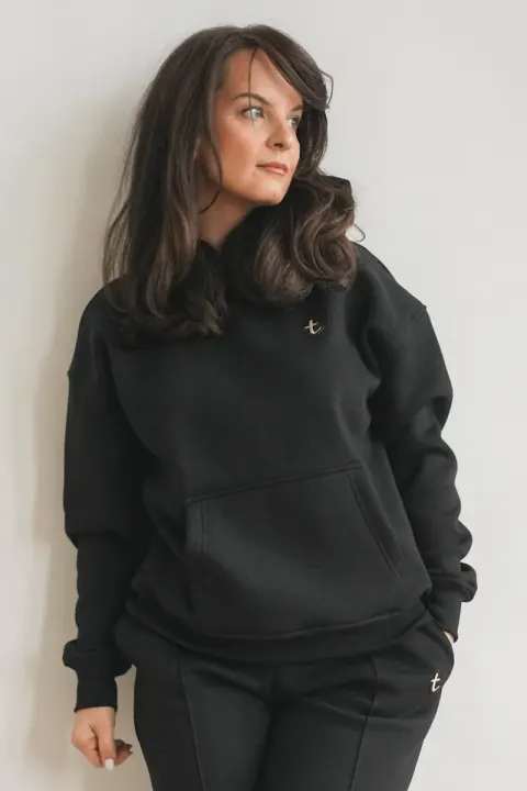 Bluza ocieplana Damska WINTER z kapturem Czarna Black TUSS