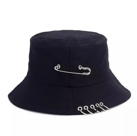 BucketHat czarny z agrafką