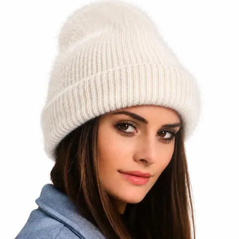 Czapka zimowa beanie Moherowa biała