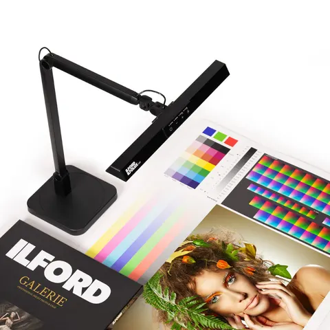 Lampa referencyjna ILFORD ILFOLUX Color Viewing Lamp