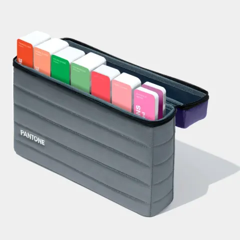 Wzornik kolorów PANTONE Portable Guide Studio - 8 wzorników - edycja 2023