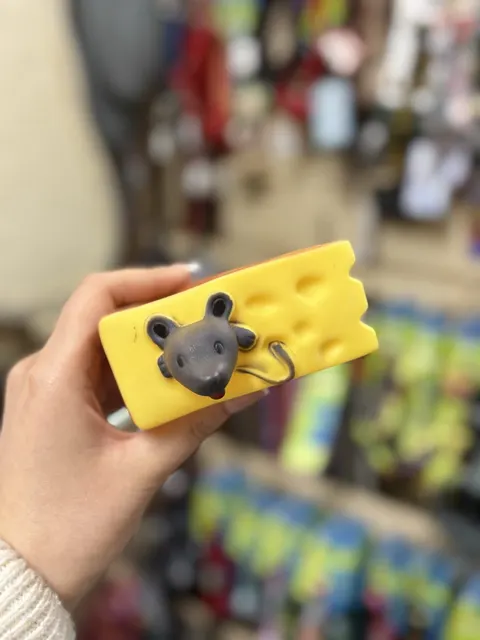 Zabawka piszcząca Cheese