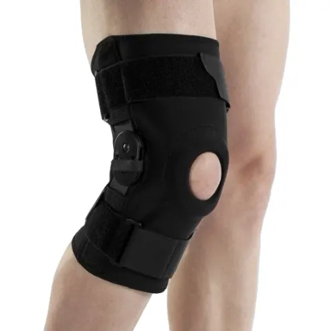 Stabilizator stawu kolanowego z szynami zamknięty