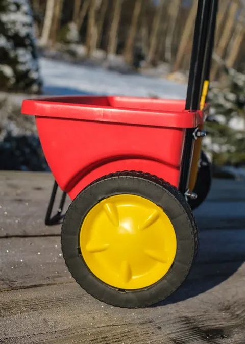 Siewnik do traw i nawozów WOLF Garten