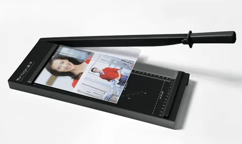 Gilotyna vantage 10, długość cięcia 320 mm, wysokość cięcia 0,6 mm, czarna