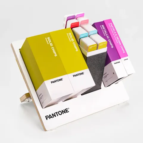 Wzornik kolorów PANTONE Reference Library GPC305C – edycja 2026
