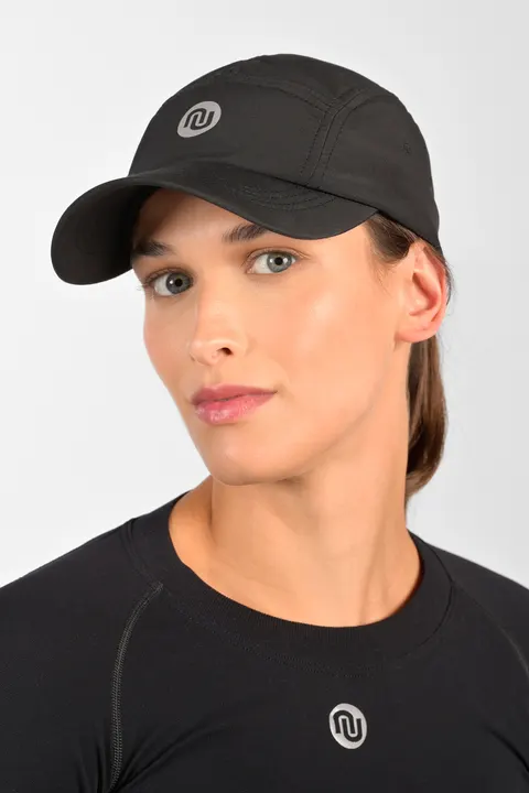 Czapka z daszkiem Black