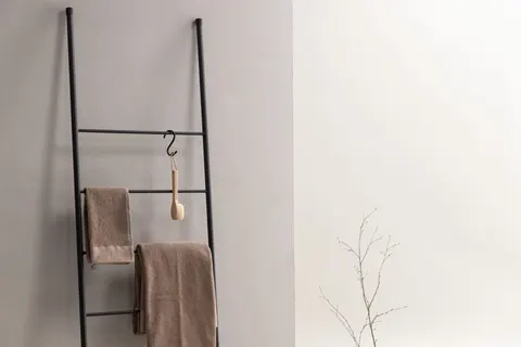 Drabinka na ręczniki Merlo czarna 50x160