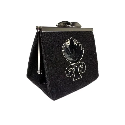 Portmonetka z haftem GOSHICO 25-12617-BL