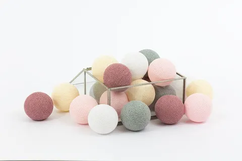Zestaw lampek Cotton Balls Pink Dream