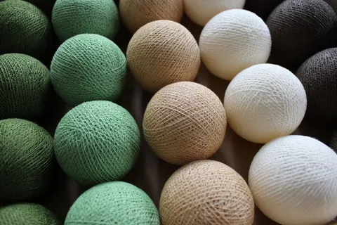 Zestaw lampek Cotton Balls Bloom Spring