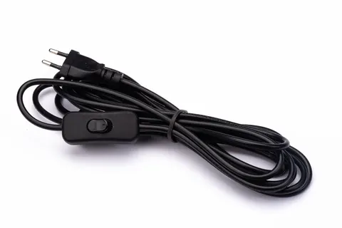 Przewód kabel z wtyczką PVC 2m czarny