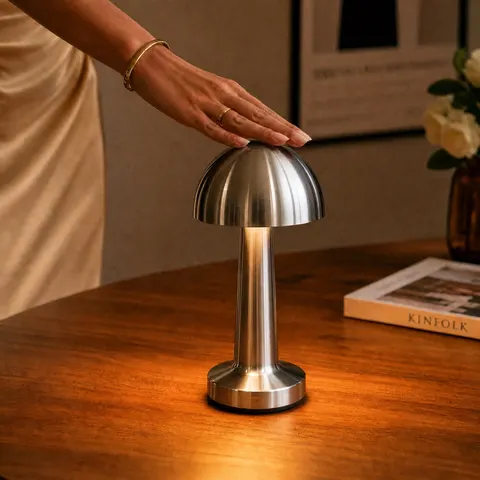 Lampka LED bezprzewodowa dekoracyjna ładowana USB chrom JB-TD01
