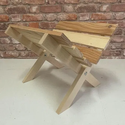 Drewniany żłobek dla Dzieciątka Jezus 30 cm - 38 cm