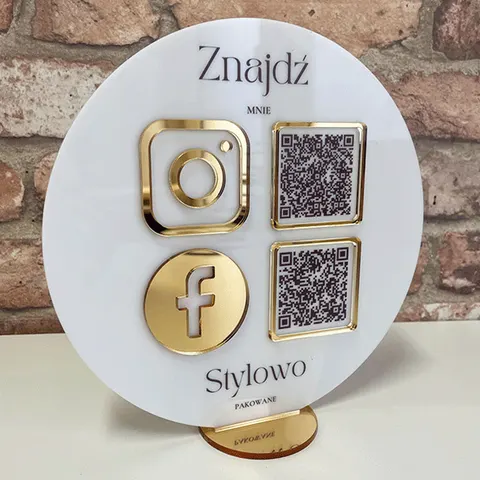 Tabliczka social media qr kod
