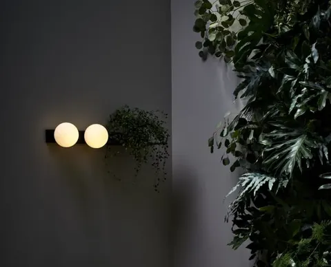Kinkiet ścienny z półką na roślinę Botanica