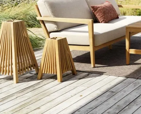 Stojąca lampa z drewna teak Julita (2 rozmiary)