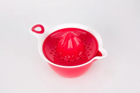 Wyciskarka plastikowa do owoców - różne kolory