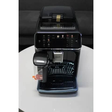 Ekspres do kawy Philips EP5541/50 (Outlet)