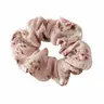 Muślinowa scrunchie w kwiaty-delikatna frotka do włosów