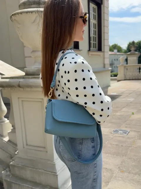 Torebka damska z klapką kolor BABY BLUE