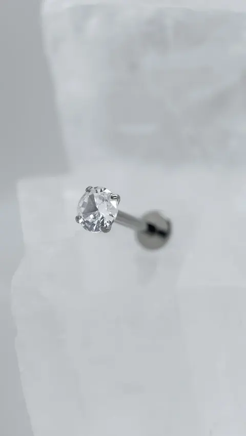 Labret tytanowy 'crystal prong set'