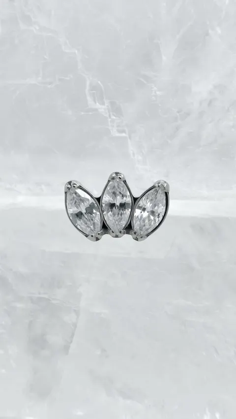 Labret tytanowy 'crystal marquess'