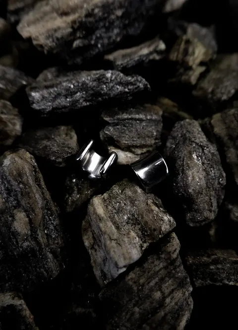 Simple lobe cuff