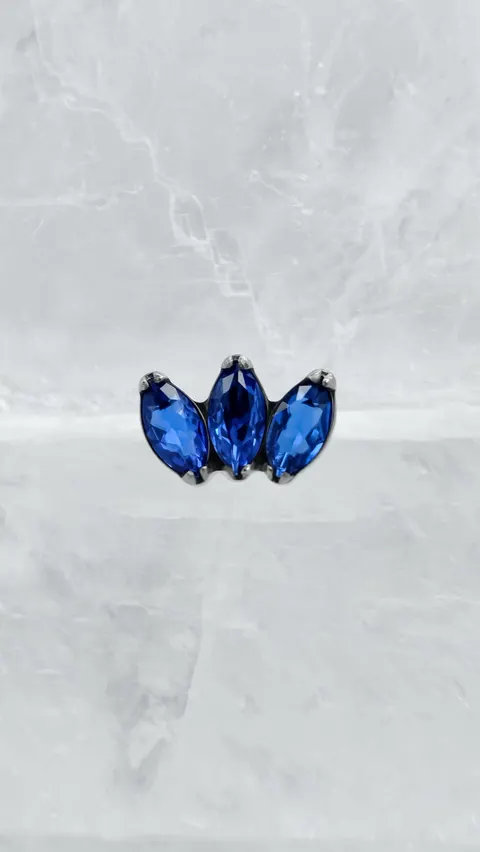 Labret tytanowy 'marquess blue'