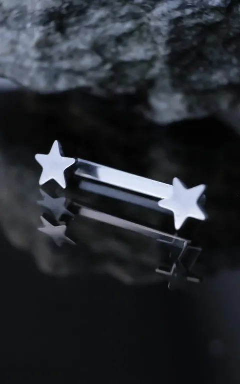 Flat surface bar 'stars'