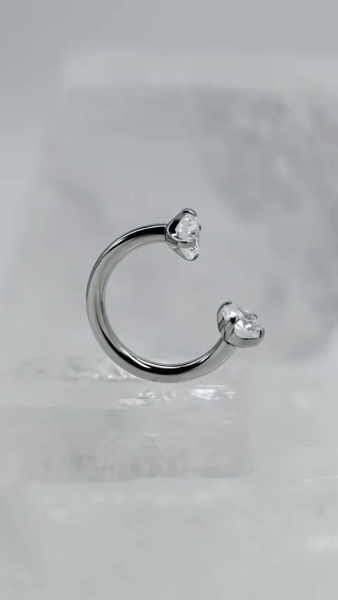 Podkówka tytanowa 'prong set'