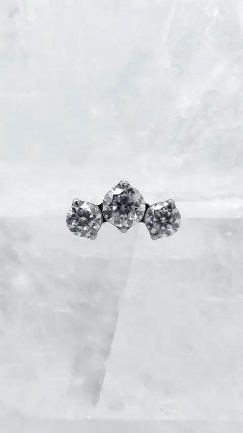 Labret tytanowy 'cluster aster'