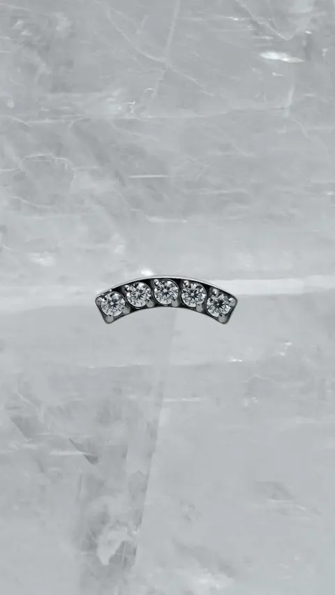 Labret tytanowy 'aurora'