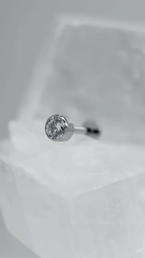 Labret tytanowy 'crystal clear'