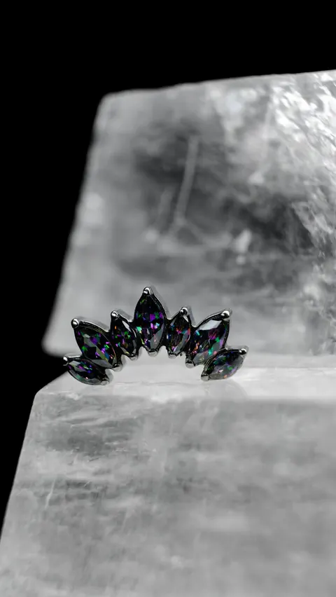 Labret tytanowy 'cluster 7 marquess vitral'