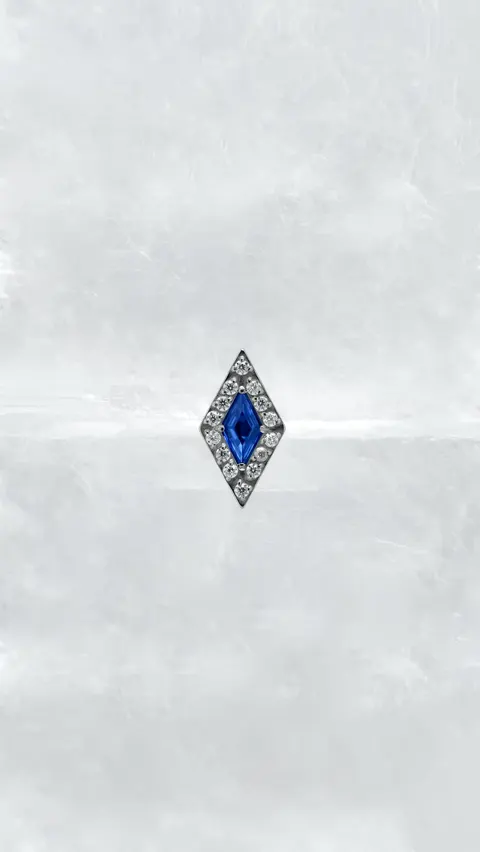 Labret tytanowy 'crystal lozenge blue'