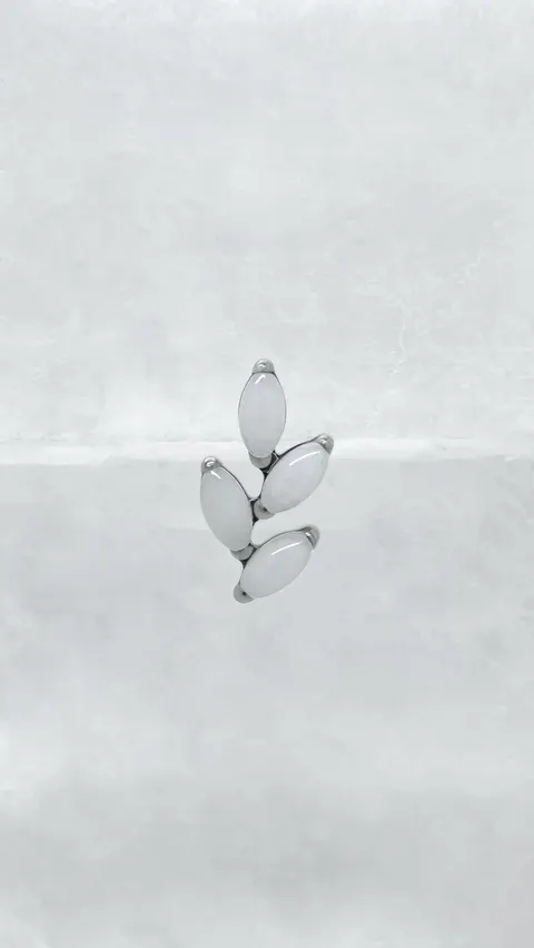 Labret tytanowy 'crystal twig white jade'