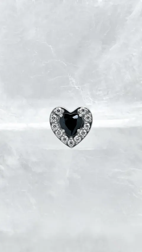 Labret tytanowy 'crystal heart black'