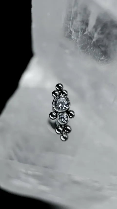 Labret tytanowy 'fiona mini'