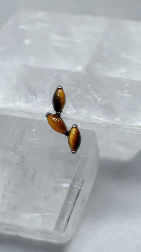 Labret tytanowy 'harvest tiger eye'