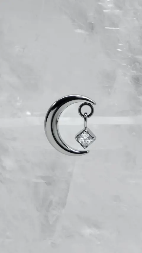 Labret tytanowy 'miracle moon'