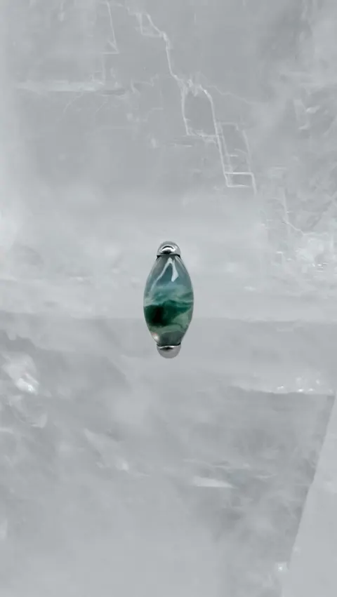 Labret tytanowy 'diamond moss agate'