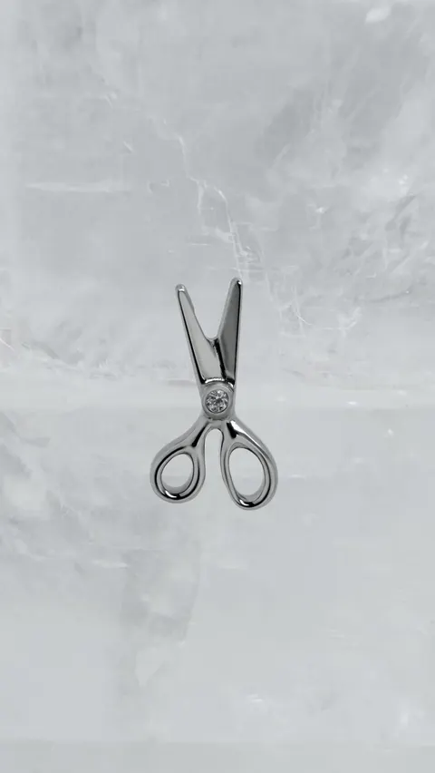 Labret tytanowy 'scissors'