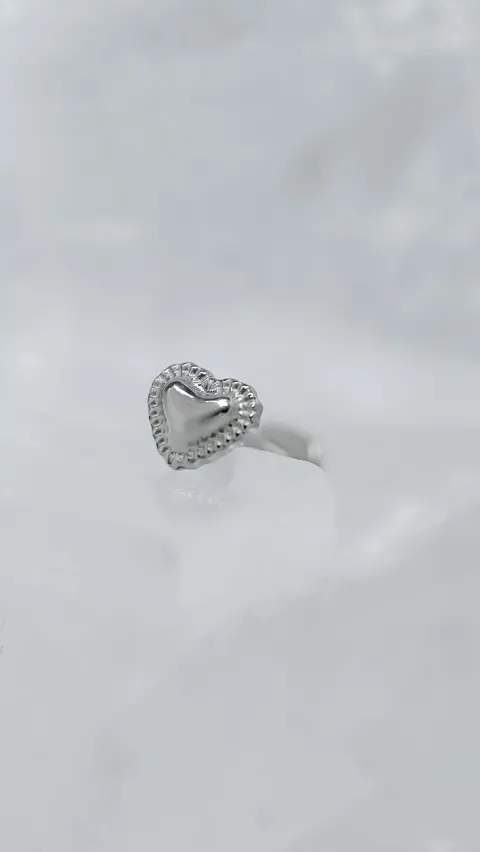 Labret tytanowy 'sweet heart'