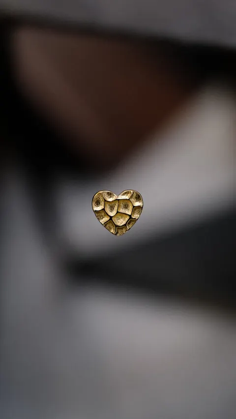 'CRUMPLED HEART' GOLD 14K