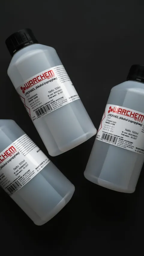 2-propanol (izopropanol)